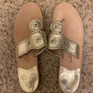 Jack Rogers Women's Hamptons Sandal, Platinum